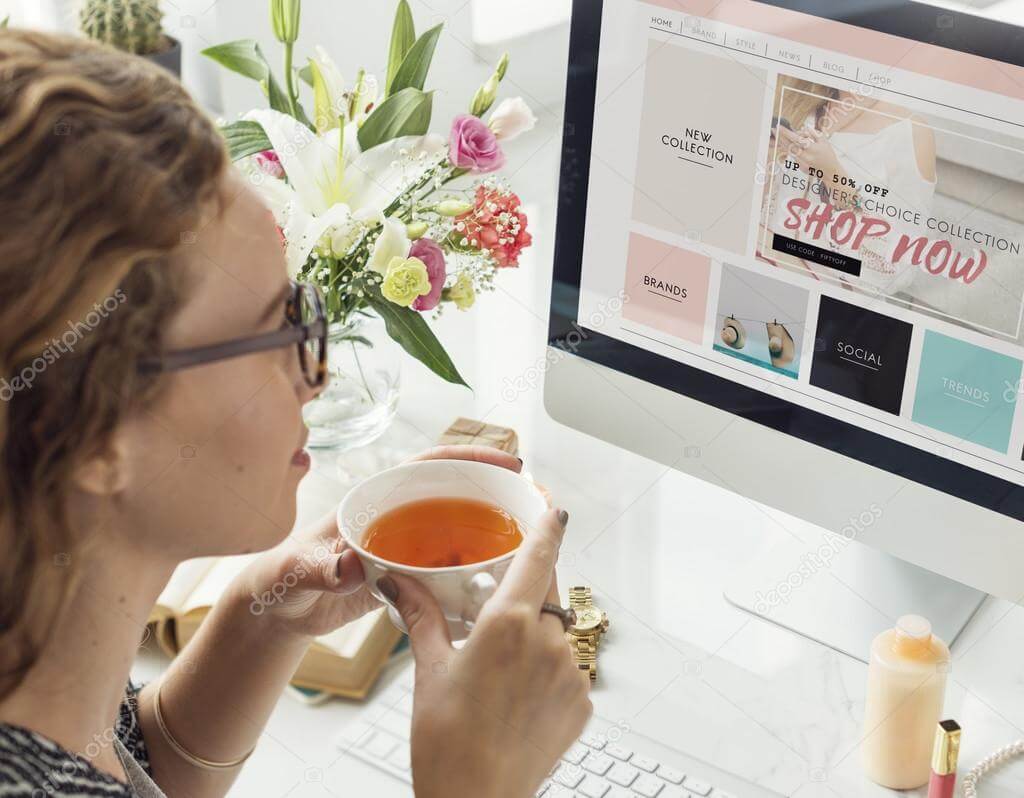 Blockchain helps e-commerce in personalizing product offerings.