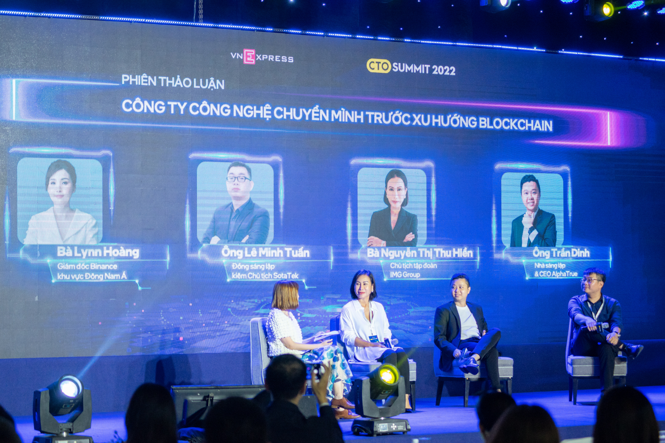 Mr.Tuan participated in discussion session