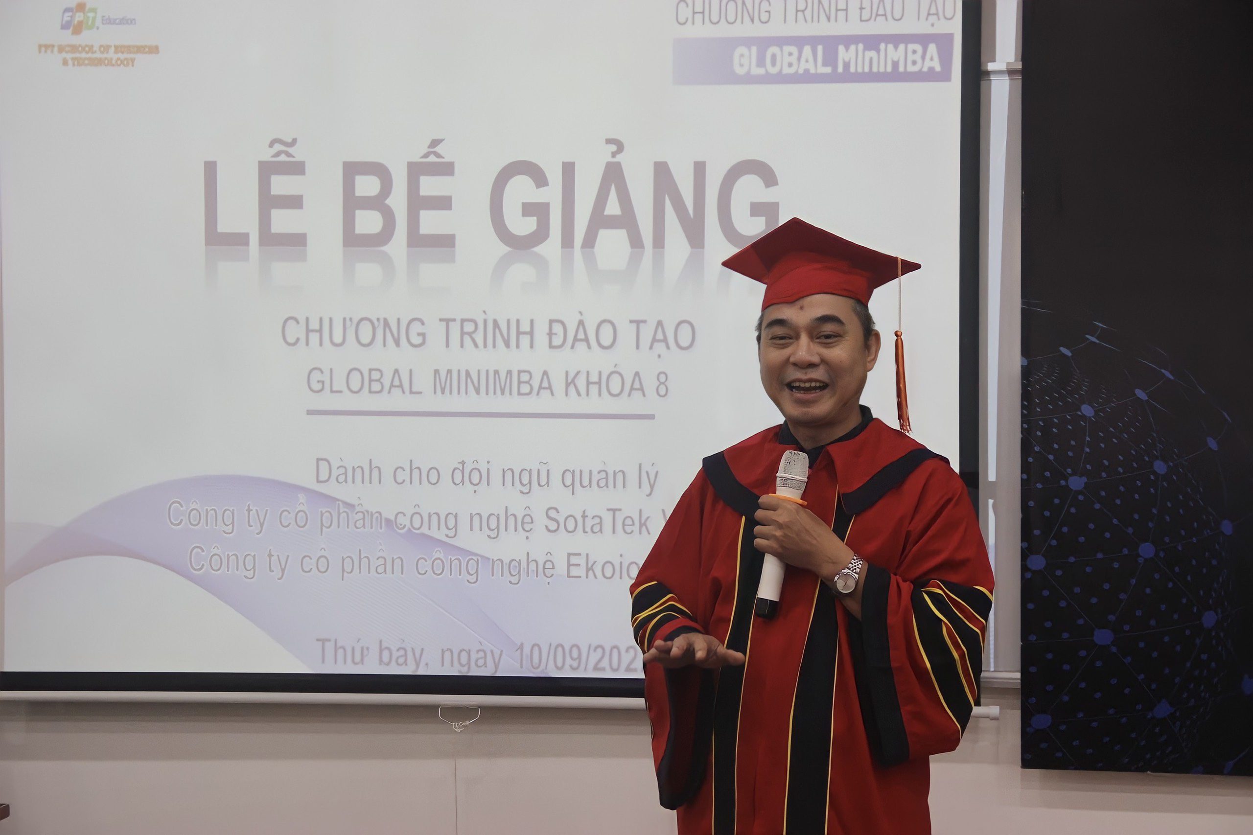 Graduation Ceremony of Global MiniMBA Course