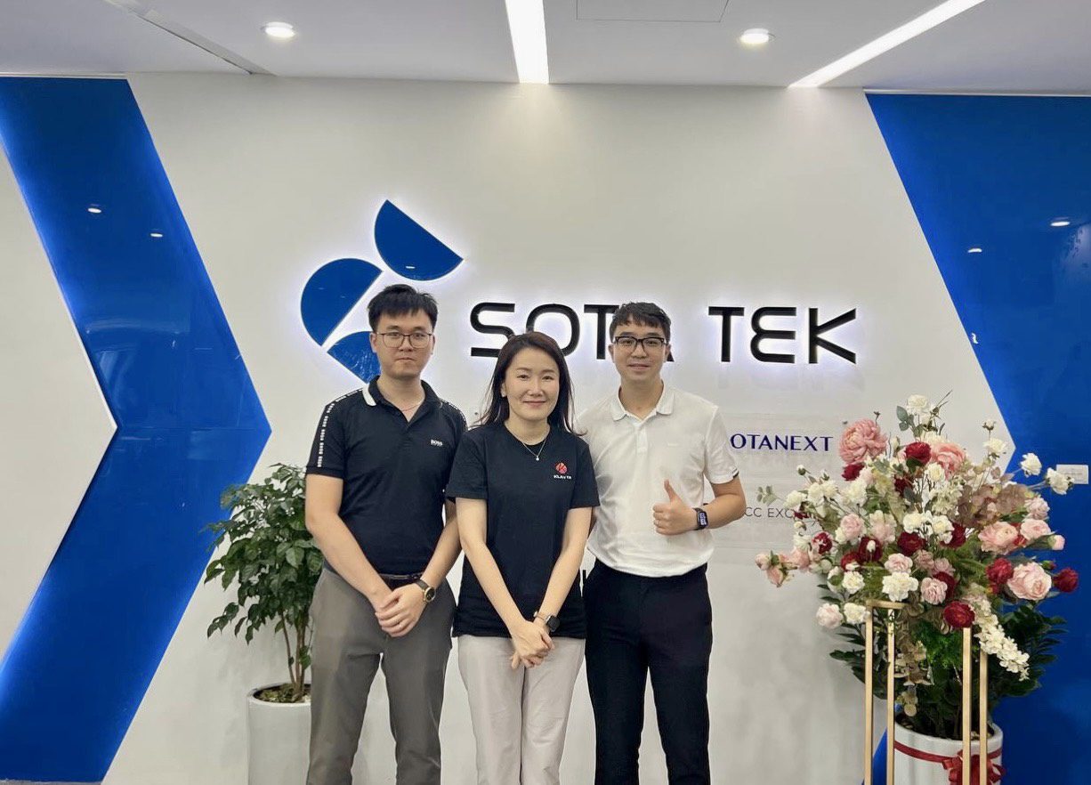 SotaTek-Welcomes-Klaytn's-Head-of-Global-Partnership-to-the-Office SotaTek-Welcomes-Klaytn's-Head-of-Global-Partnership-to-the-Office