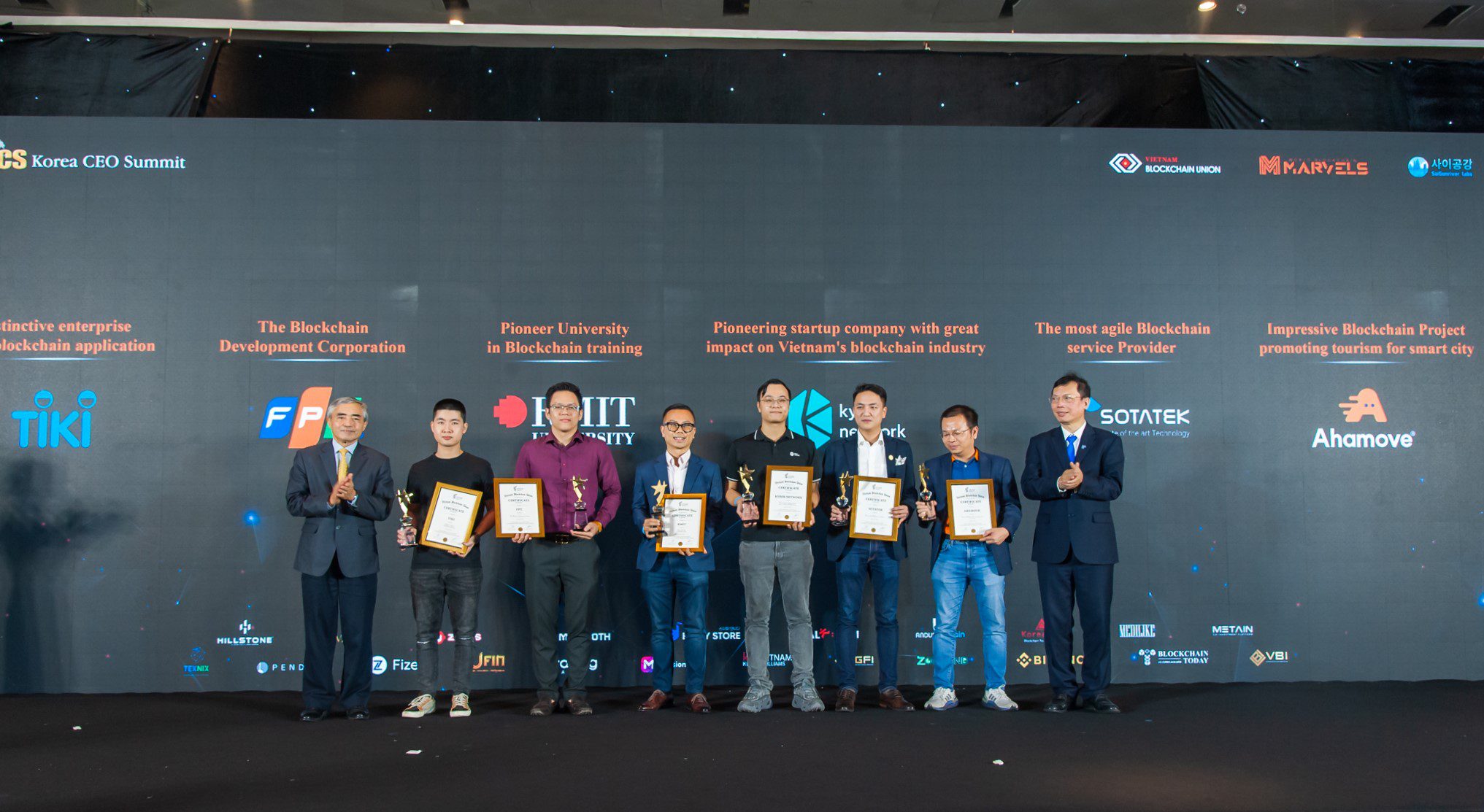 SotaTek-Proudly-Wins-the-The-most-Agile-Blockchain-Service-Provider-Award