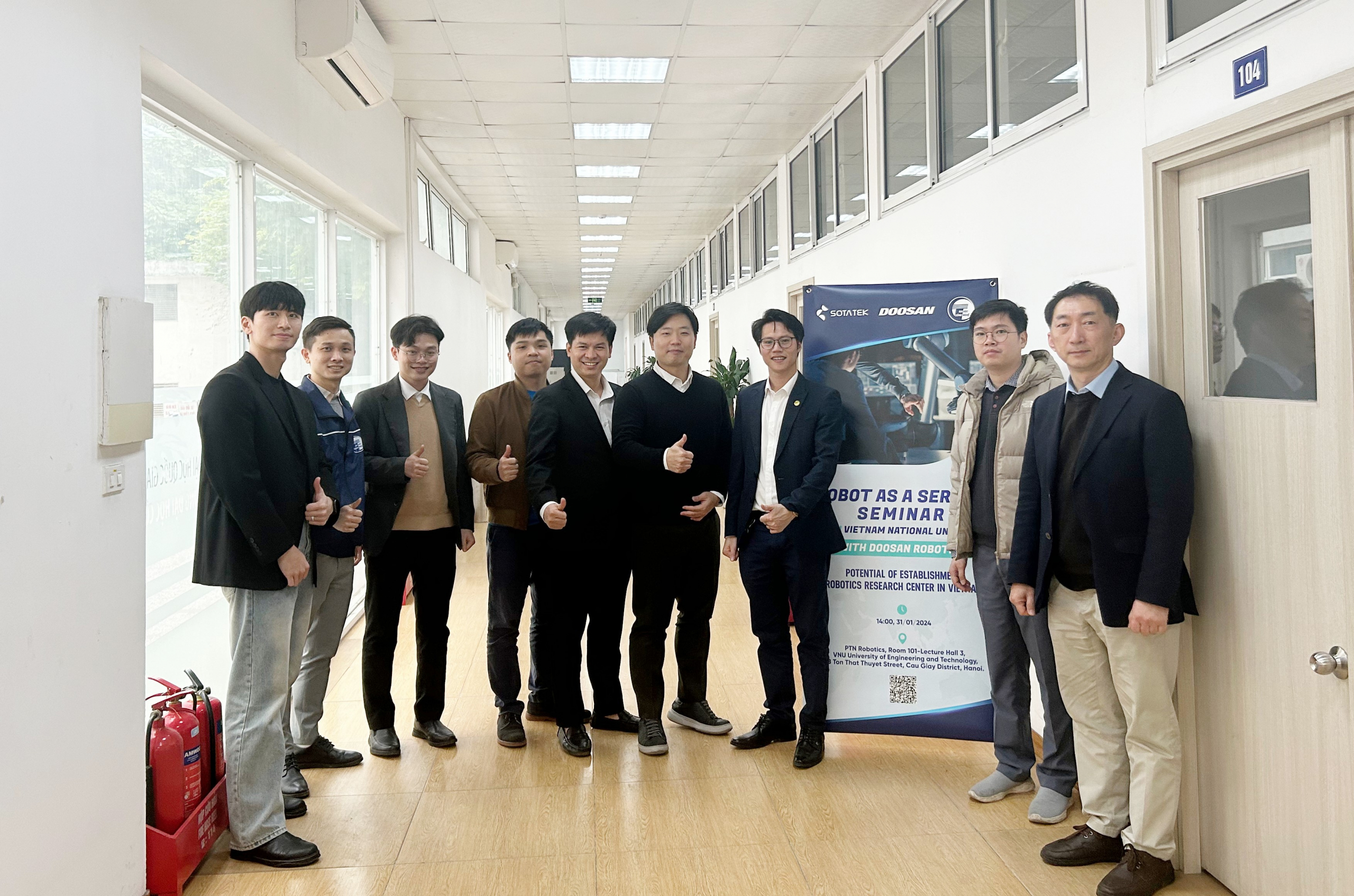 Robot as a Service, 서비스형 로봇 세미나 - 소타텍, 두산 로보틱스, 베트남 국립대학교 IMG_9900 (2)