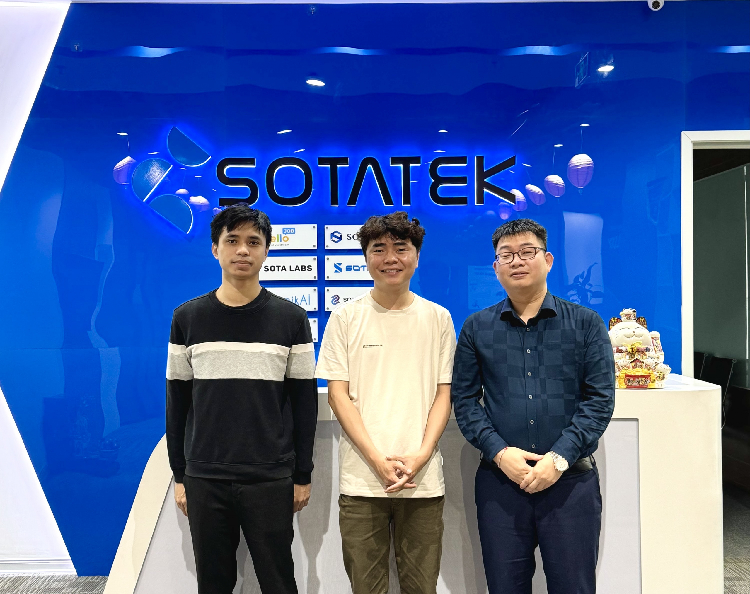 Warm-meeting-to-discuss-the-ZK-technology-between-SotaTek-and-Orochi