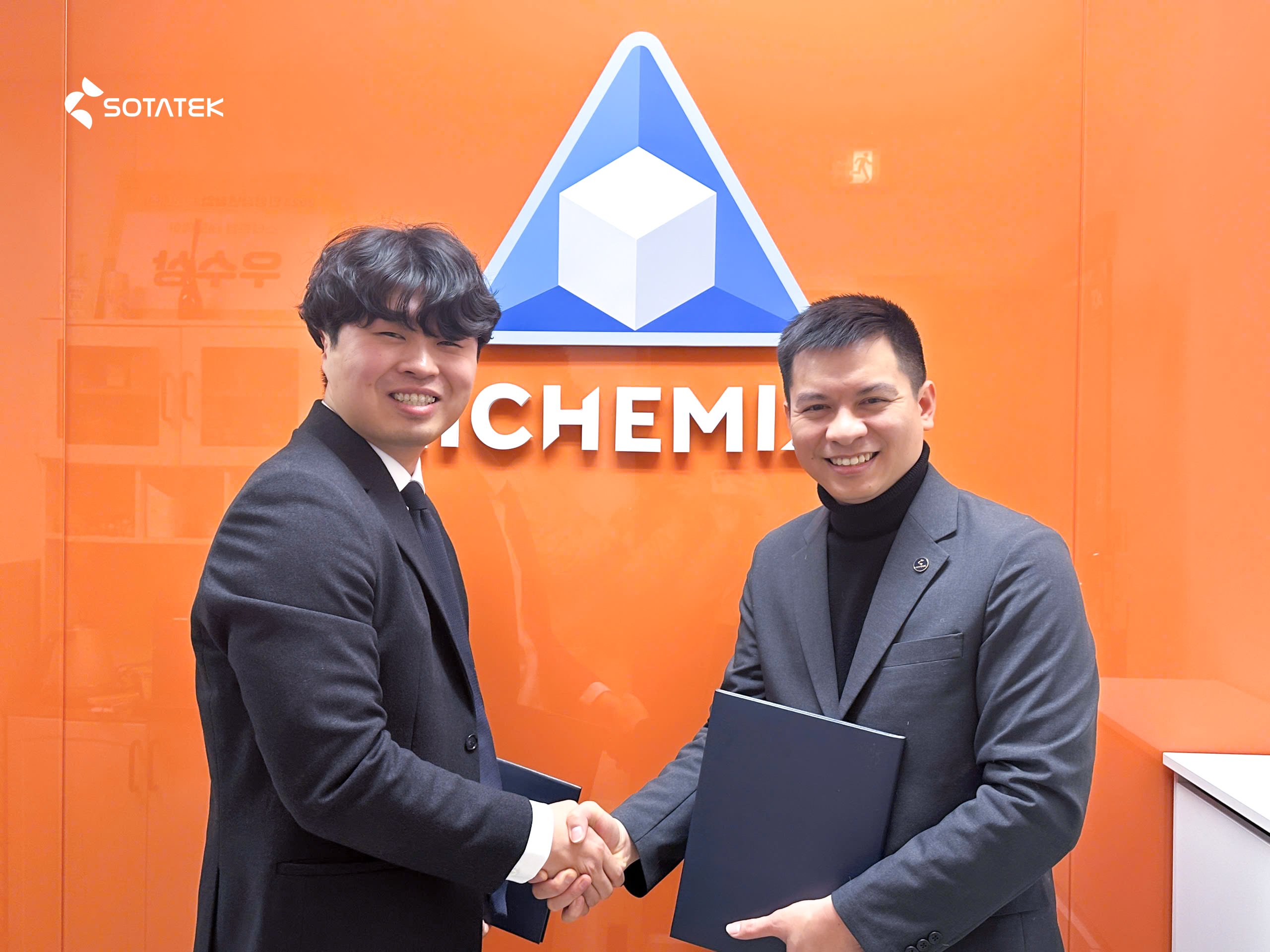 SotaTek x AIchemist MOU