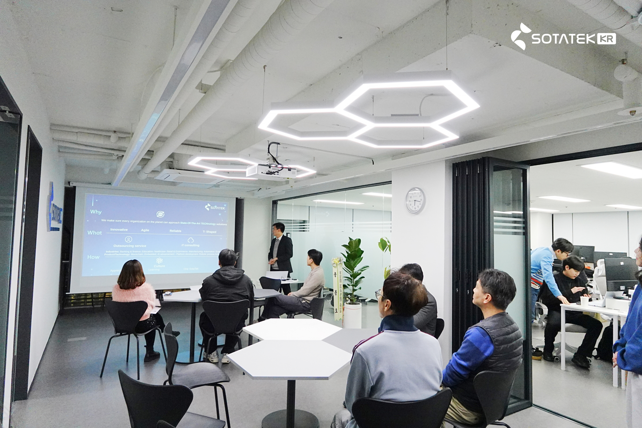 SotaTek Korea CEO Tyler Luu 방문 및 글로벌 전략 공유